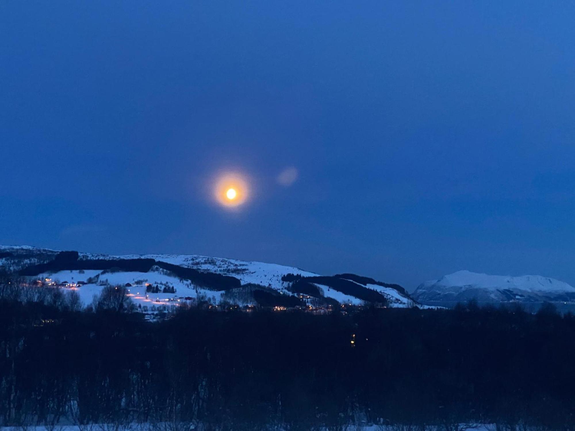 Sortland Camping Og Motell As Екстер'єр фото